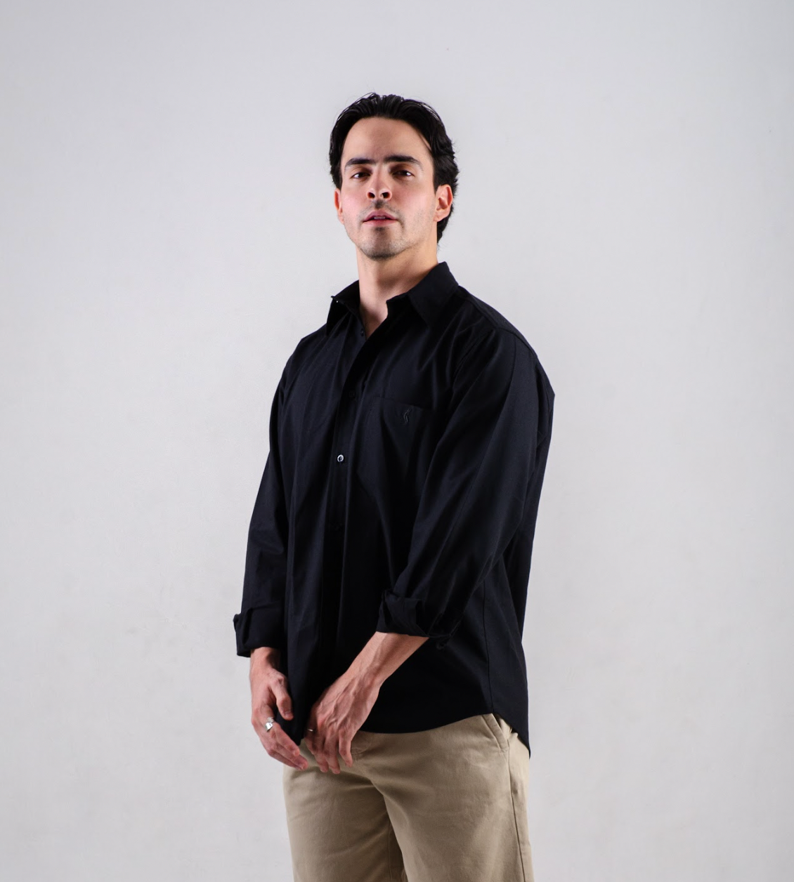 Camisa Manga larga Básica Negro