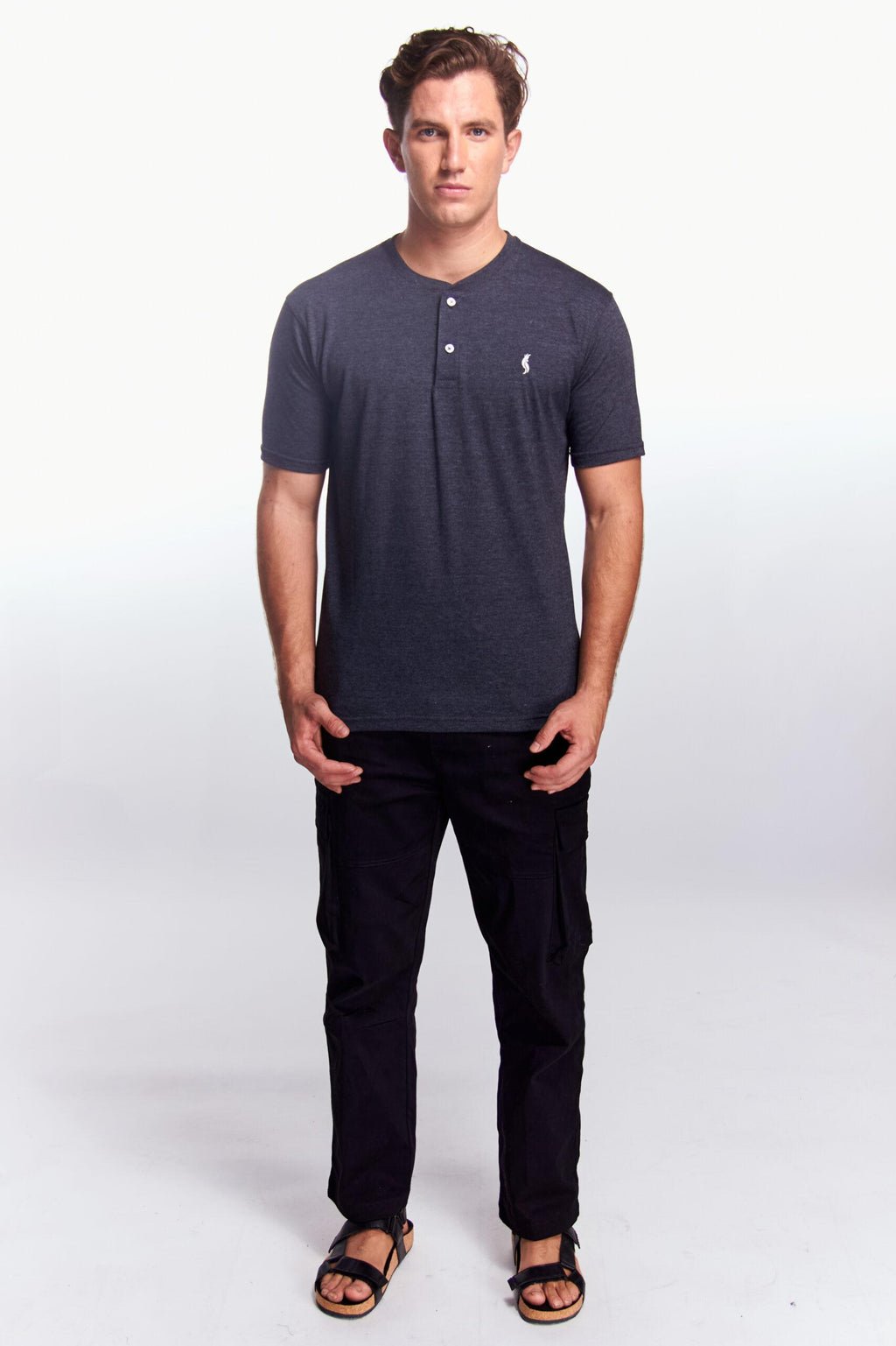 Playera Henley Manga corta Gris oxford