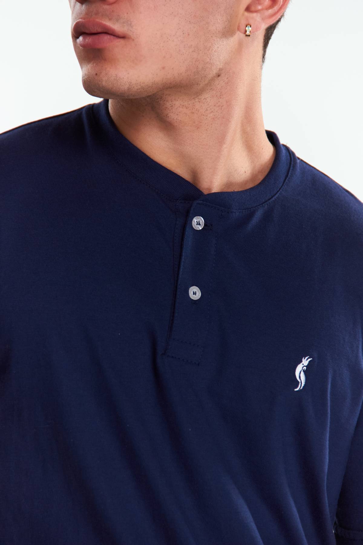 Playera Henley Manga corta Azul marino