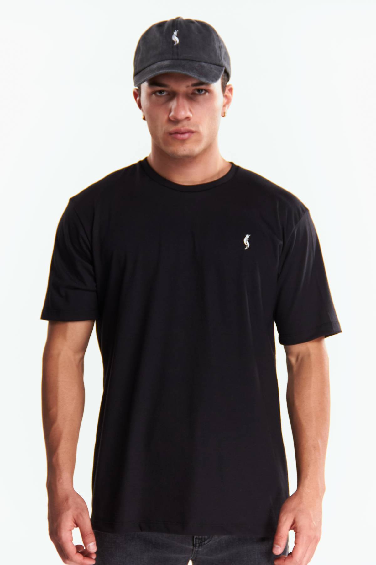 Playera Cuello redondo Básica Negro