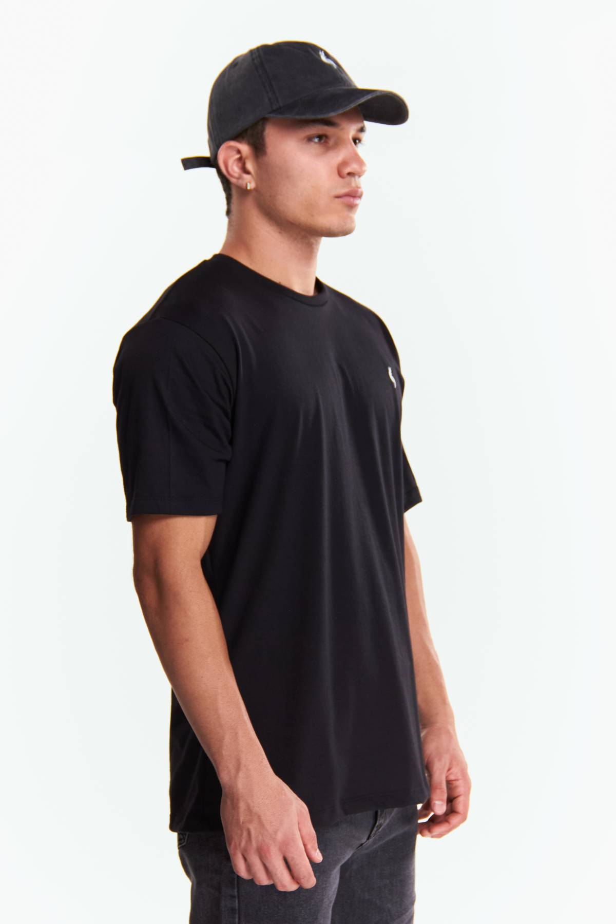Playera Cuello redondo Básica Negro