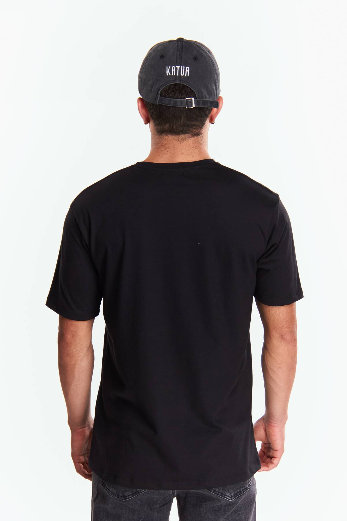 Playera Cuello redondo Básica Negro