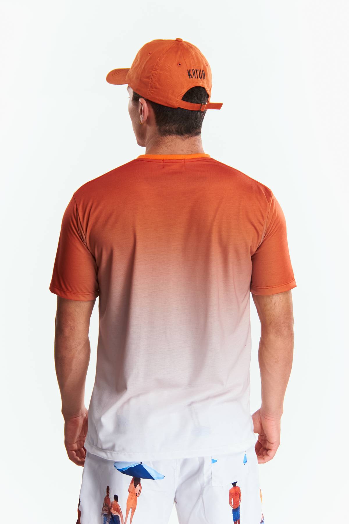Playera Cuello V Manga corta Degradado Naranja