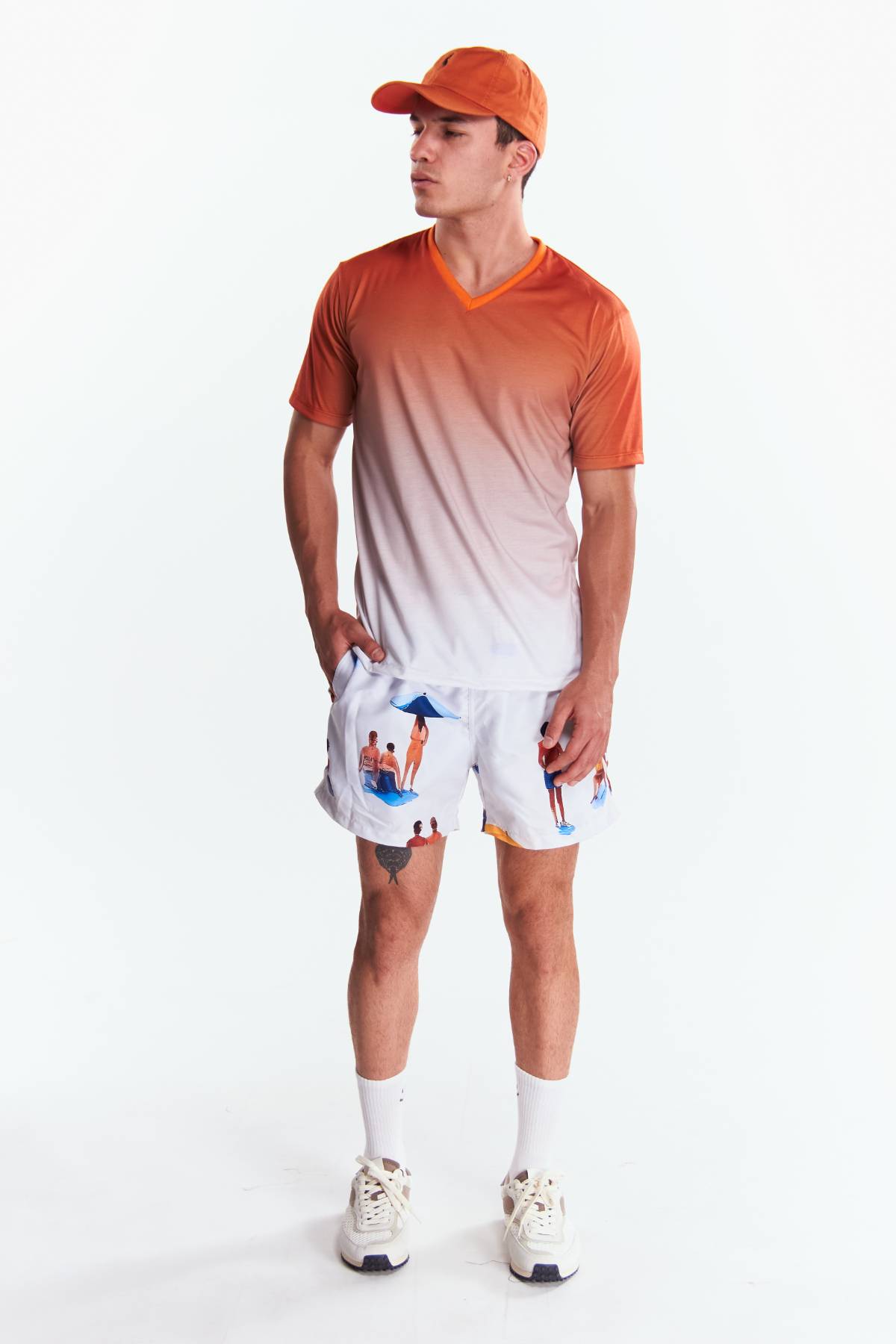 Playera Cuello V Manga corta Degradado Naranja