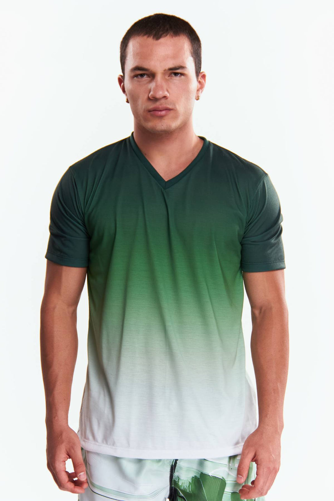 Playera Cuello V Manga corta Degradado Verde