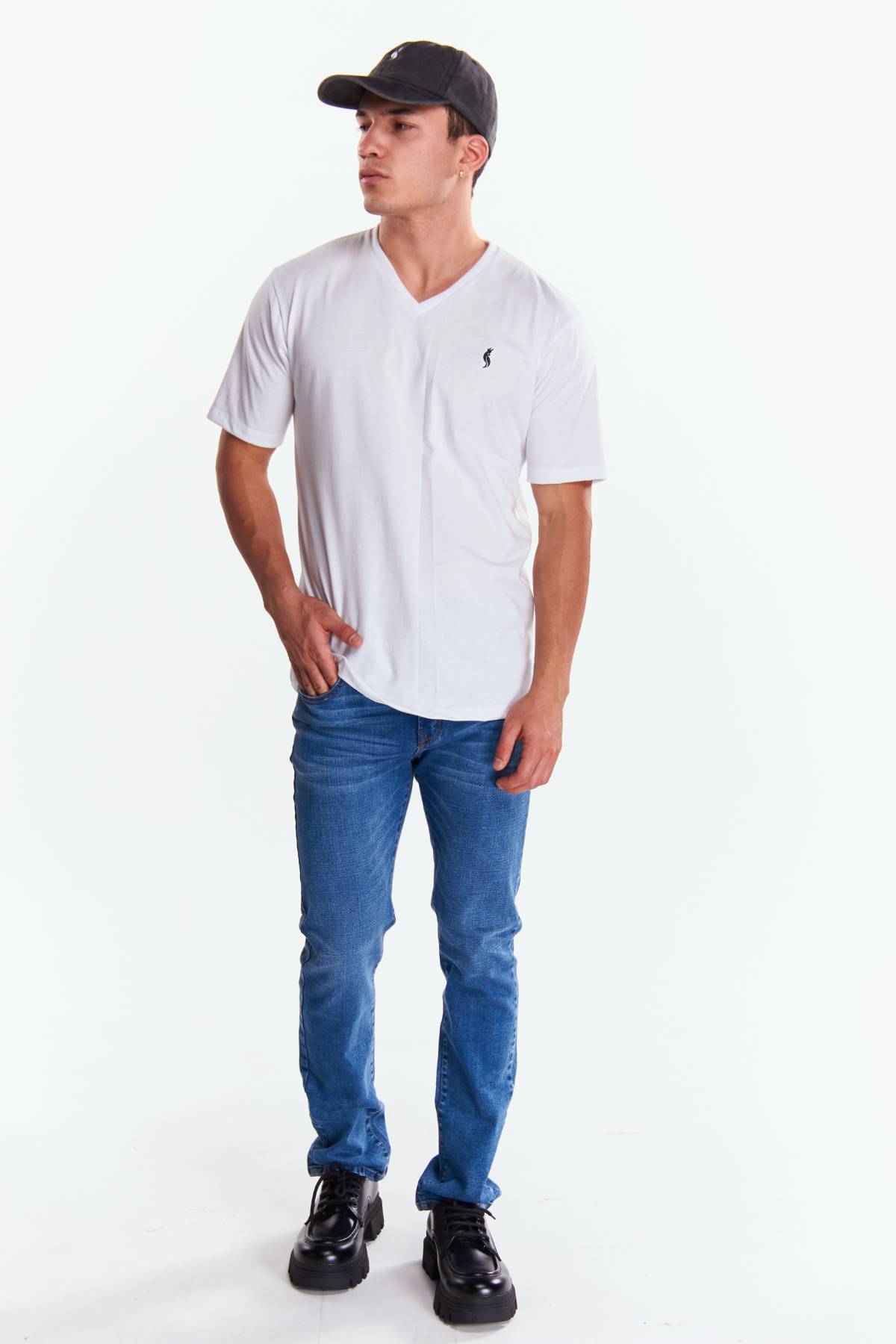 Playera Cuello V Básica Blanca