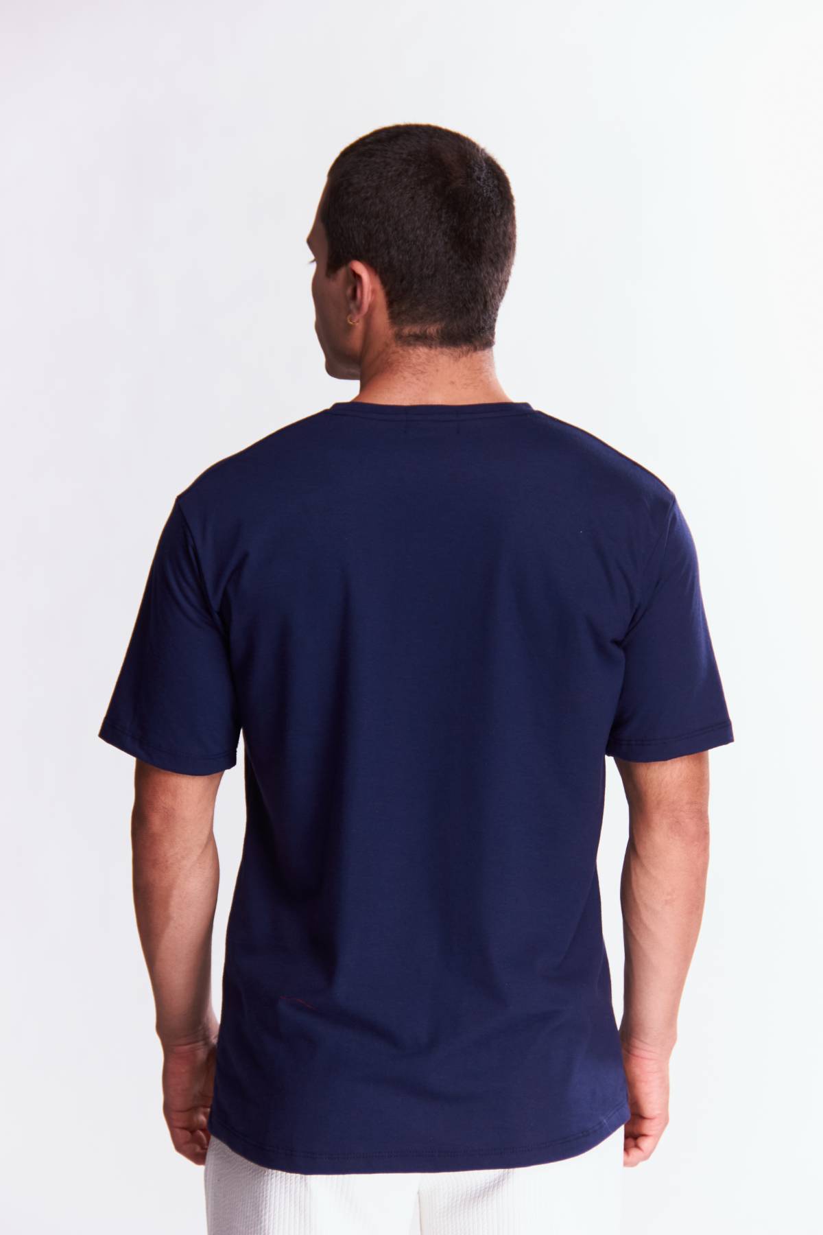 Playera Cuello V Básica Azul marino