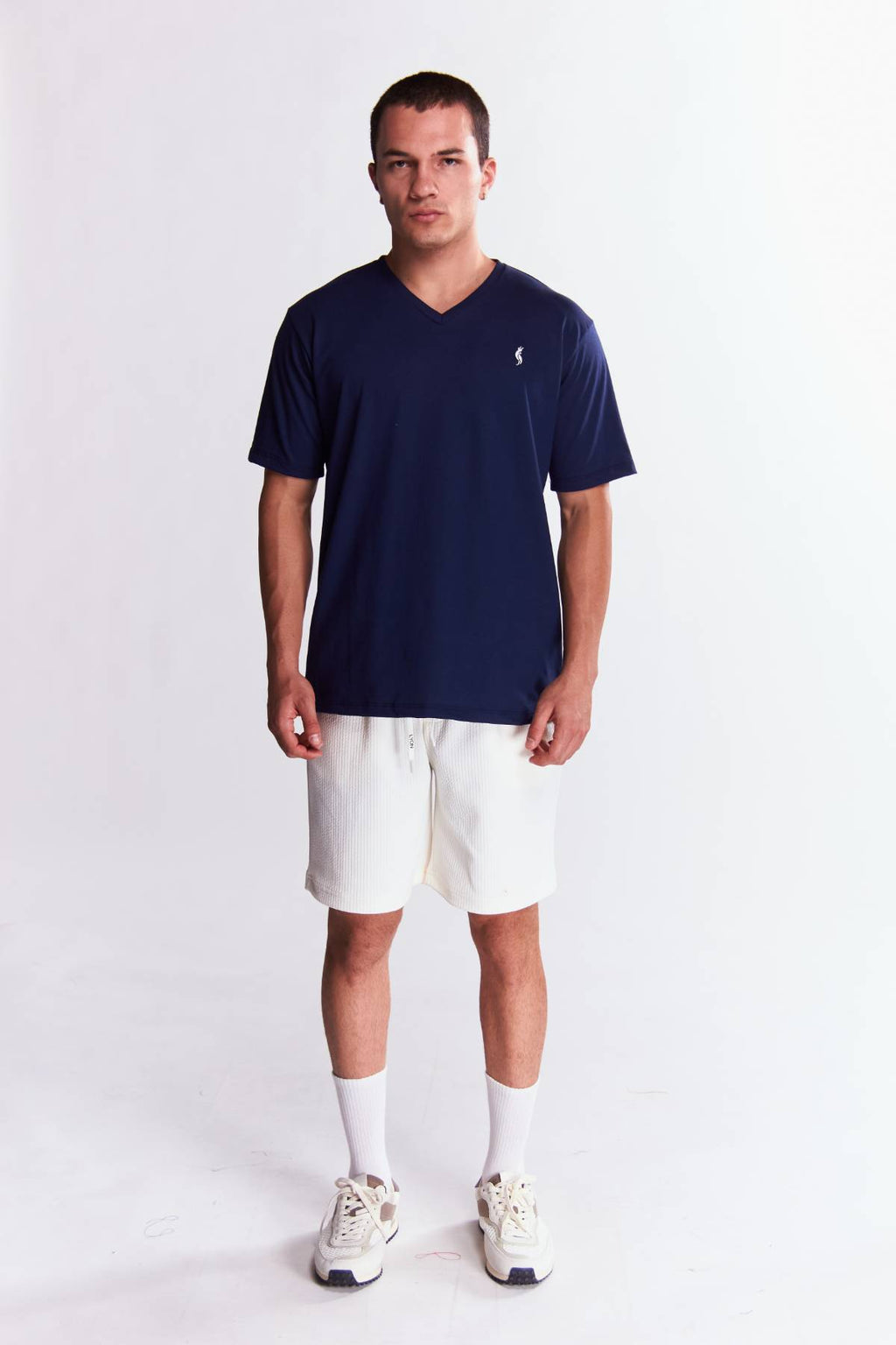 Playera Cuello V Básica Azul marino